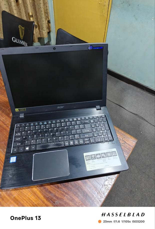 Laptop Acer Aspire E5-576 6GB Intel Core I3 SSD 256GB · Photo 8