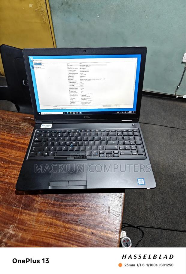 Laptop Dell Latitude 3310 4GB Intel Core I5 SSD 256GB · Photo 3
