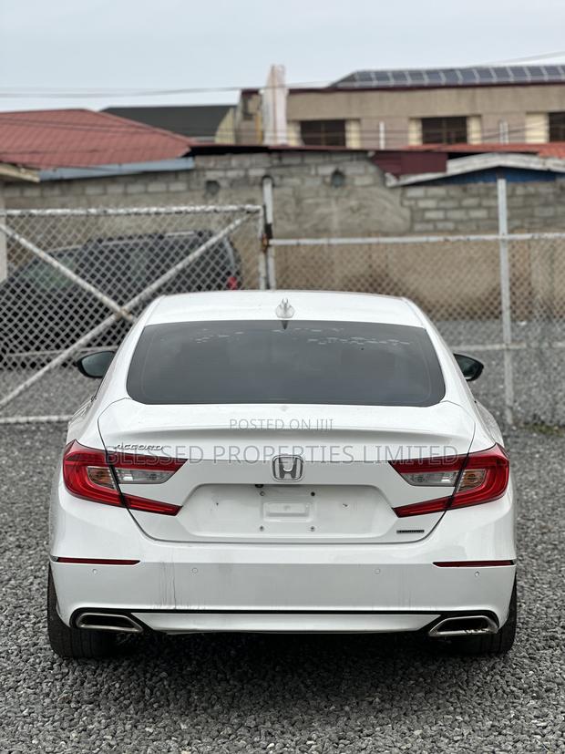 Honda Accord EX-L (1.5L 4cyl Turbo CVT) 2019 White · Photo 4