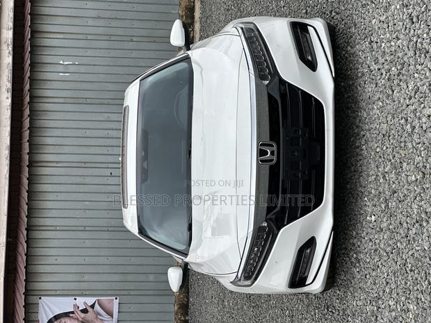 Honda Accord EX-L (1.5L 4cyl Turbo CVT) 2019 White · Photo 2