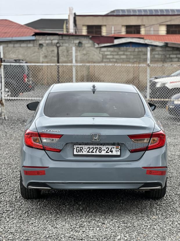 Honda Accord EX-L (1.5L 4cyl Turbo CVT) 2019 Blue · Photo 3