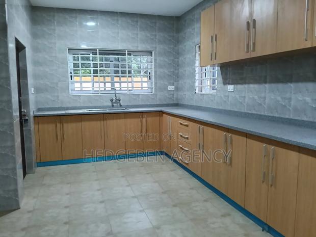 4bdrm House in Adenta for rent · Photo 8