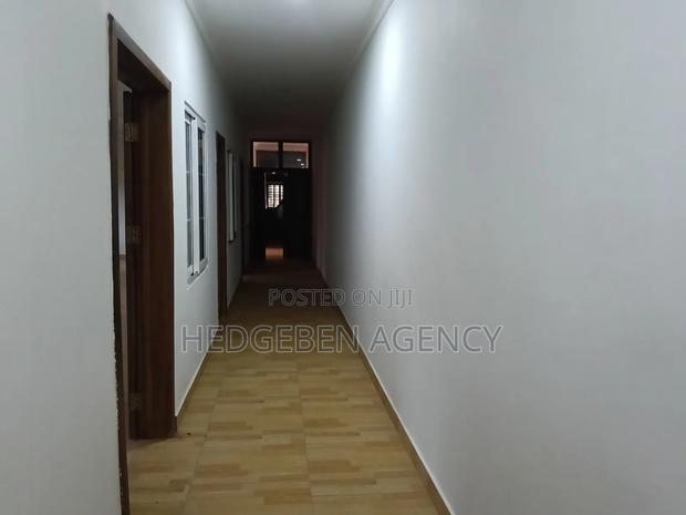 A Spacious Office Space to Let/ for Rent · Photo 7
