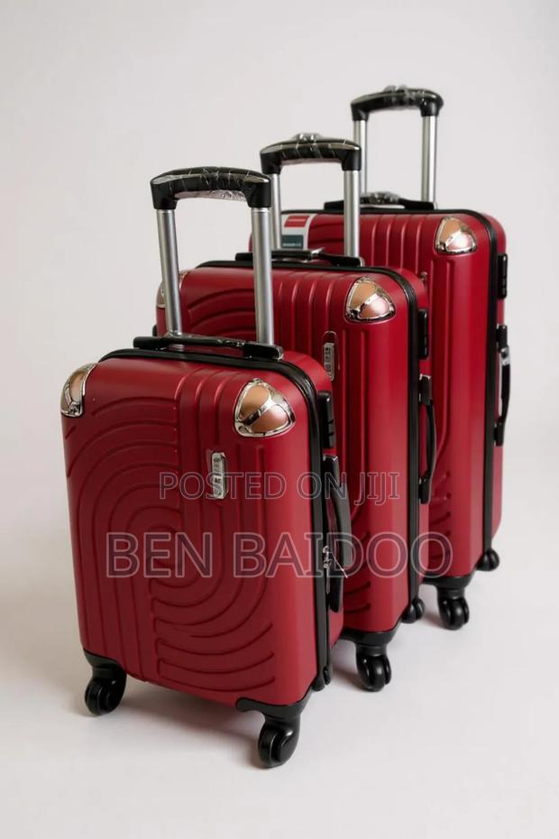 Plastic Travelling Bags 3in1 (Sleek and Lightweight) · Photo 1