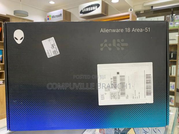 New Laptop Alienware Area-51m 32GB Intel Core Ultra 9 SSD 2T · Photo 2