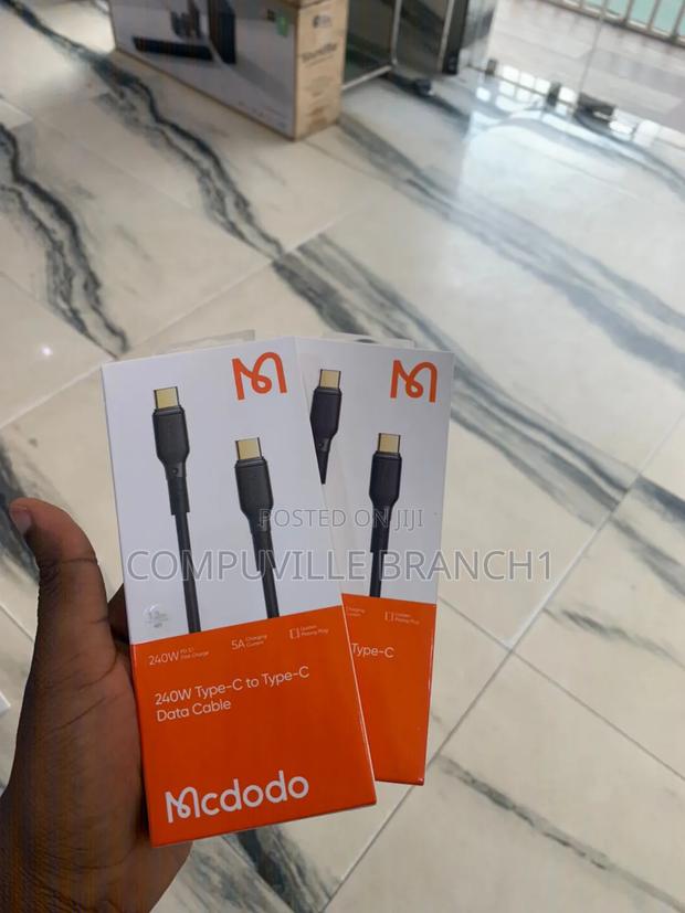McDodo 240w Type-C to Type C Data Cable · Photo 1