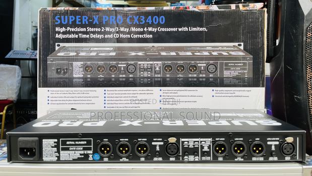 Behringer Crossover · Photo 2