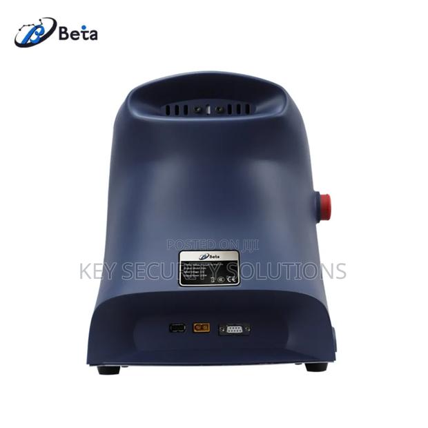Beta Automatic Key Cutting Machine · Photo 4