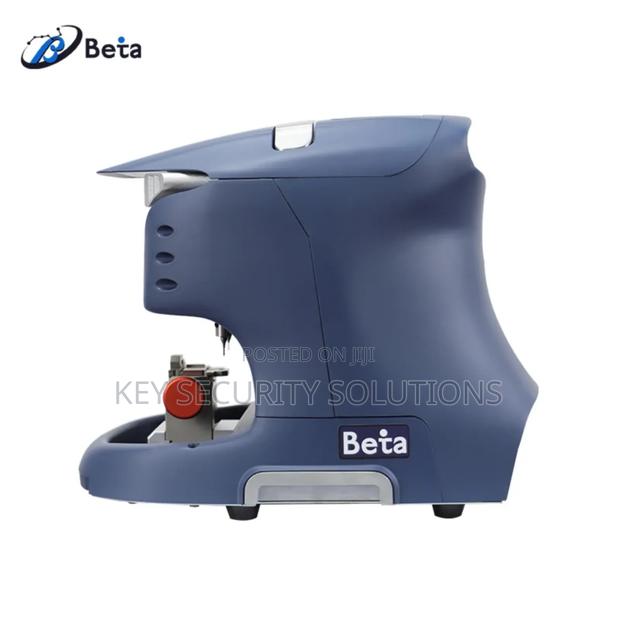 Beta Automatic Key Cutting Machine · Photo 5