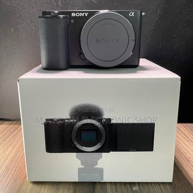 Fresh in Box Sony Zv -E10 Vlogging Camera · Photo 1