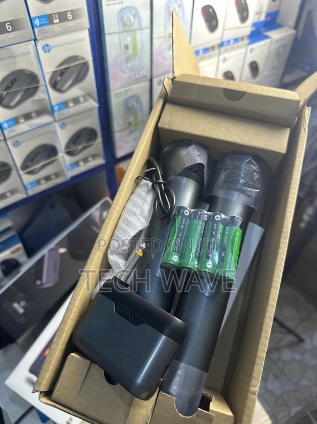 Wireless Jbl Microphone · Photo 3