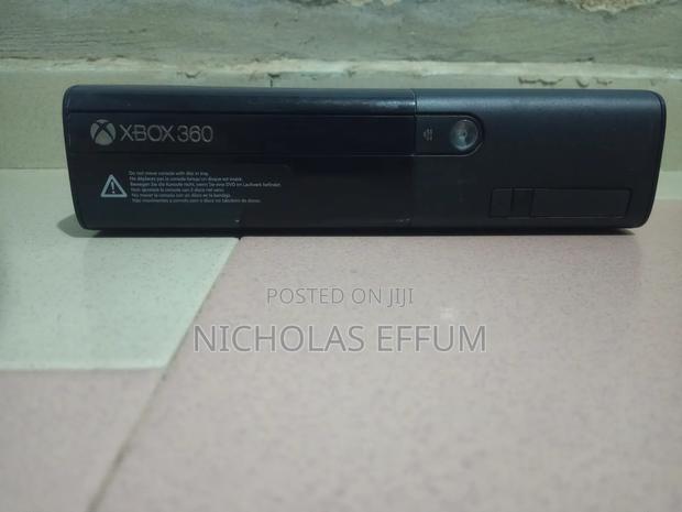 Xbox 360 Console · Photo 1