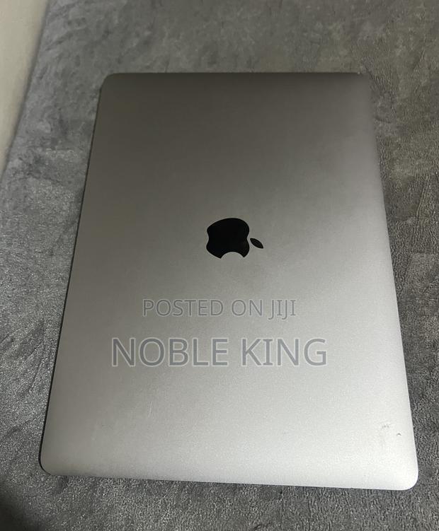 Laptop Apple MacBook Pro 2018 8GB Intel Core I5 SSD 256GB · Photo 4