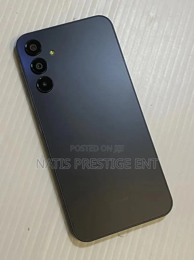 Samsung Galaxy A15 5G 128 GB Black · Photo 1