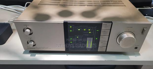 Pioneer a-8
Stereo Integrated Amplifier - American Spec · Photo 1