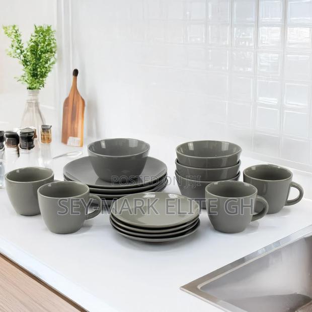 16pcs Dinnerware Set · Photo 1