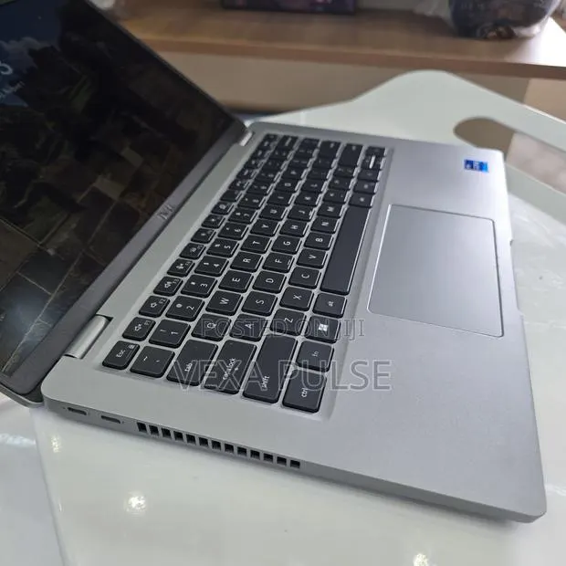 Laptop Dell Latitude 5430 16GB Intel Core i7 SSD 256GB · Photo 1