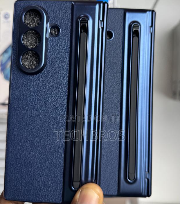 Galaxy Fold 7 Case With Glass Protector & Pen · Photo 3