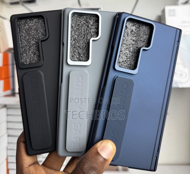 Galaxy Fold 7 Case With Strap And Protector · Photo 1