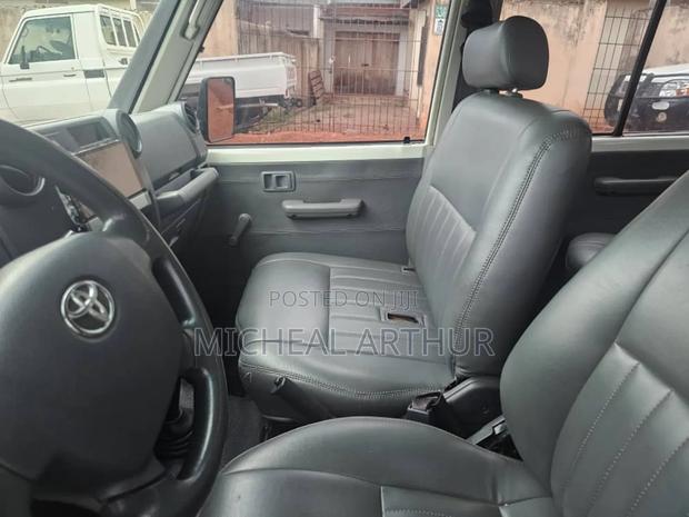 Mitsubishi Pajero 2017 White · Photo 4