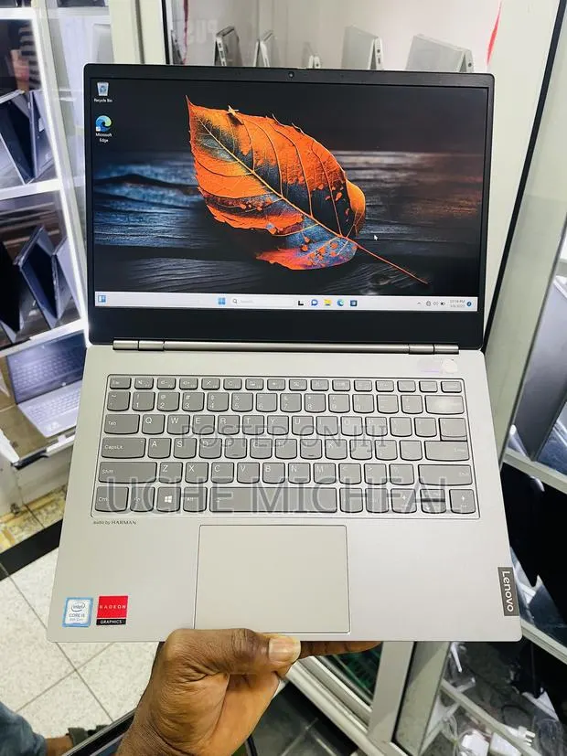 Laptop Lenovo Thinkbook 14 8GB Intel Core i5 SSD 256GB · Photo 1
