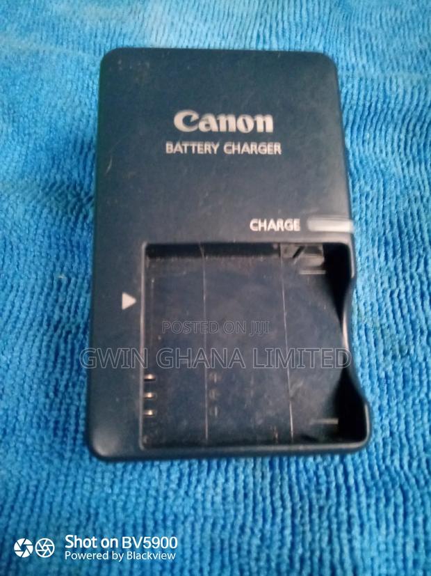 Canon Battery Cb-2lv Battery Charger · Photo 4