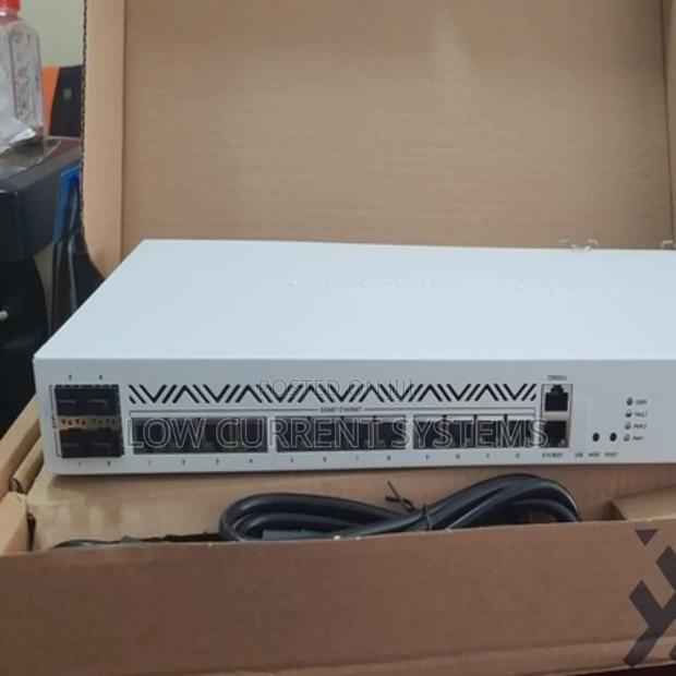 Mikrotik Ccr2116-12g-4s+ Cloud Core Router Ethernet Router · Photo 2