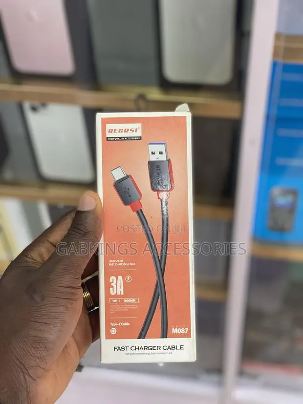 iPhone Lightening Data Cable · Photo 1