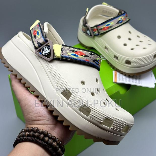 Crocs Unisex Comfy Sandals In Different Styles , Swipe >>> · Photo 6