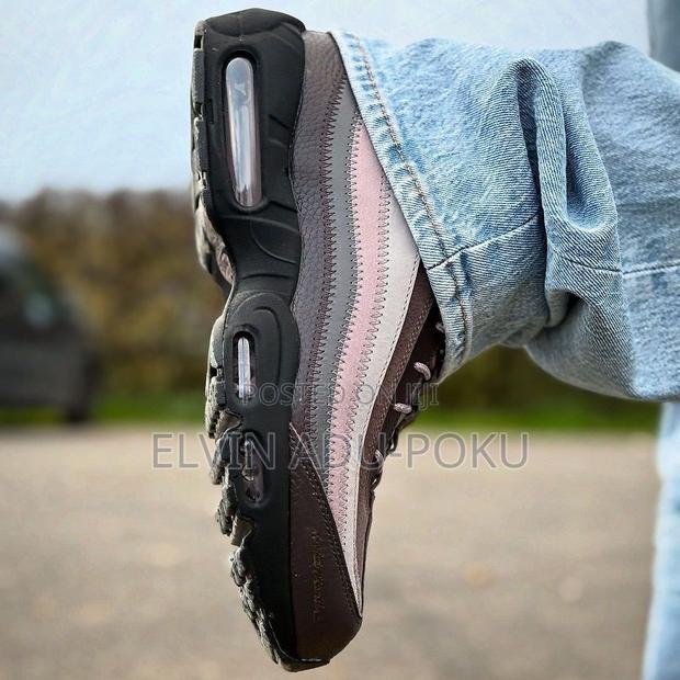 Nike Air Max 95 “ While You Were Sleeping “ Sneaker · Photo 2
