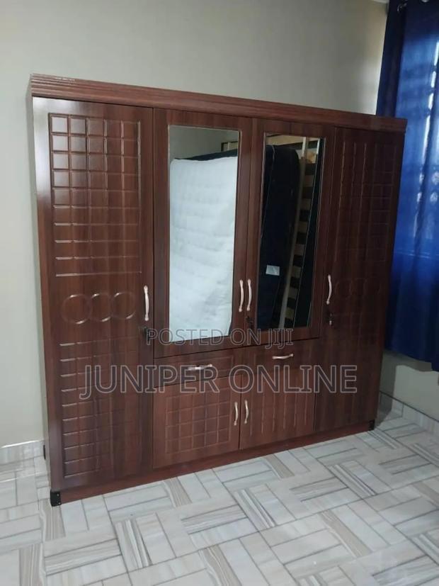 Wardrobe 4doors Brown · Photo 1