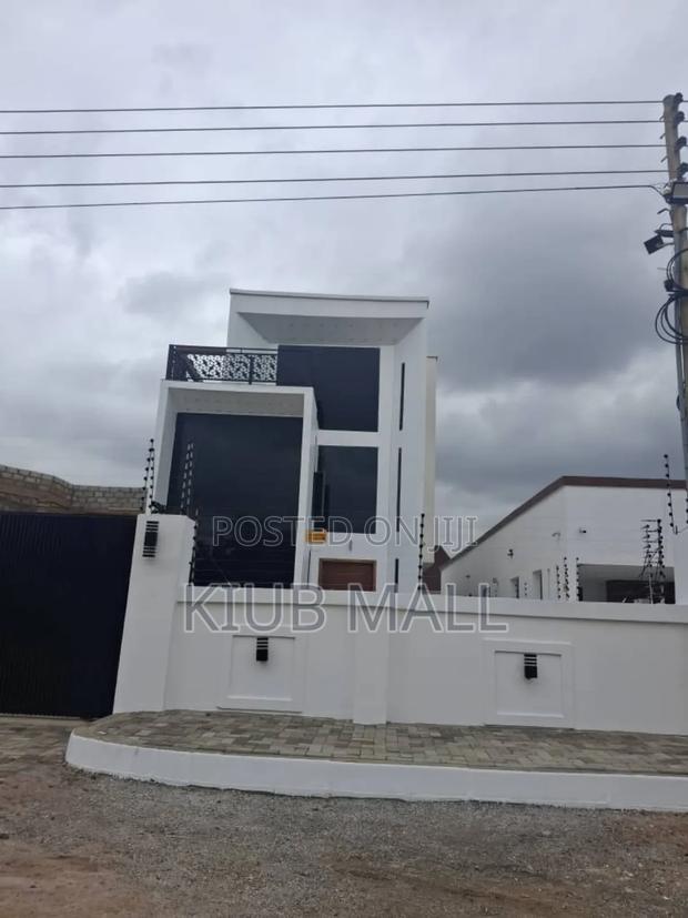 6bdrm Mansion in East Legon Hills, Nmai-Dzorn for sale · Photo 4