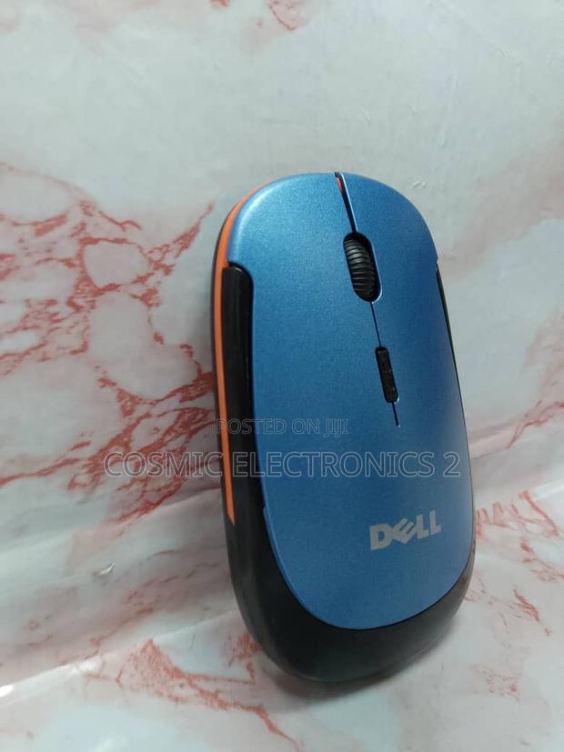 The Dell Wireless Mouse. · Photo 3