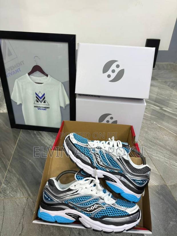 Saucony Progrid Sneakers Comes In Different Colours, Swipe > · Photo 7