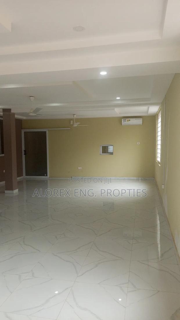 4bdrm House in $200,000, Oyarifa for sale · Photo 8