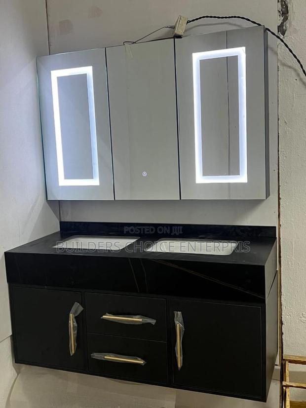 Double Cabinet Basin With Mirror Led Mirror · Photo 2
