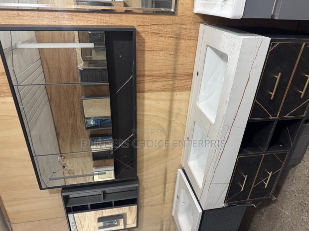Double Cabinet Basin With Mirror Led Mirror · Photo 4