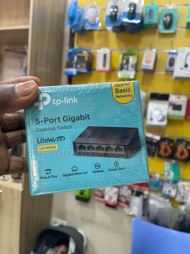 Tp Link 5port Gigabit Desktop Switch Ls1005g · Photo 1