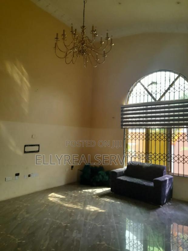 6bdrm House in Ellyrealservices, Adenta for rent · Photo 5