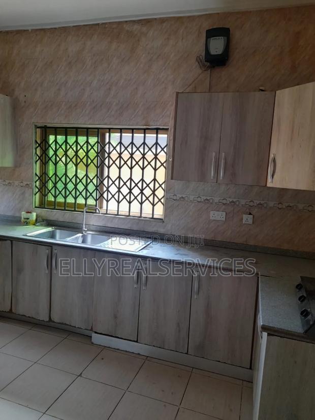 6bdrm House in Ellyrealservices, Adenta for rent · Photo 8