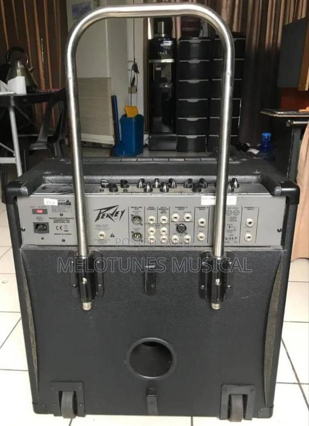 Peavey Kb 4 Keyboard Amplifier · Photo 1
