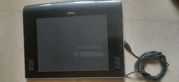 Intios 3 Graphic Tablet (Ptz-930) · Photo 2