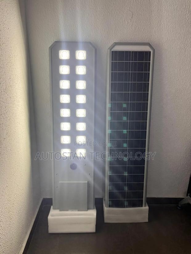 100watts All in One Solar Street Light · Photo 1