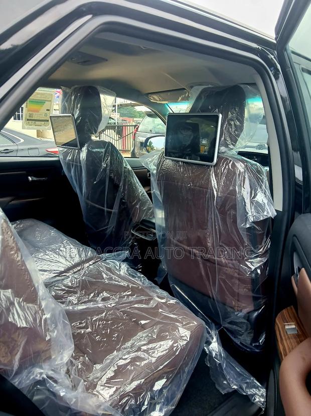 New Toyota Fortuner 2025 Black · Photo 7