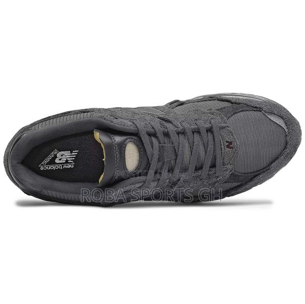 New Balance 2002r Protection Shoes · Photo 3