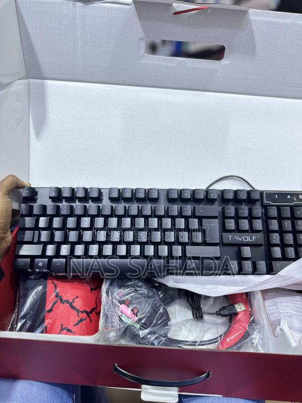 Wireless 4 In1 Gaming Keyboard Combo · Photo 4