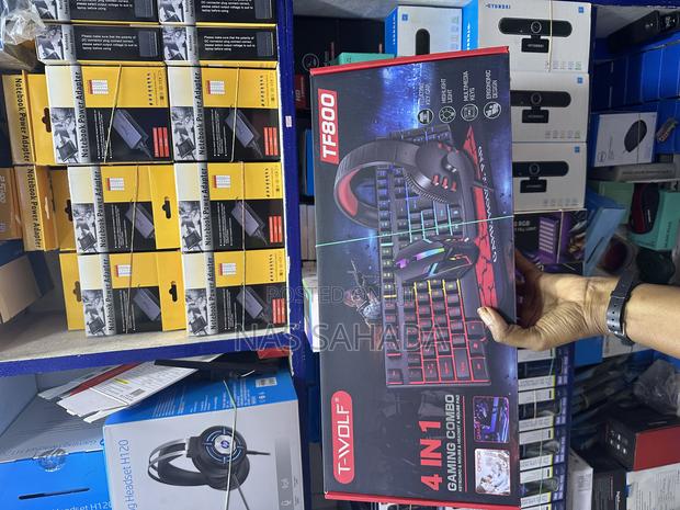Wireless 4 In1 Gaming Keyboard Combo · Photo 3