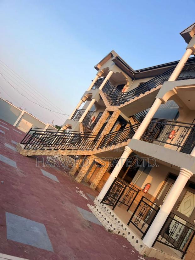 18bdrm House in Sokoban Ampayoo, Kumasi Metropolitan for sale · Photo 3