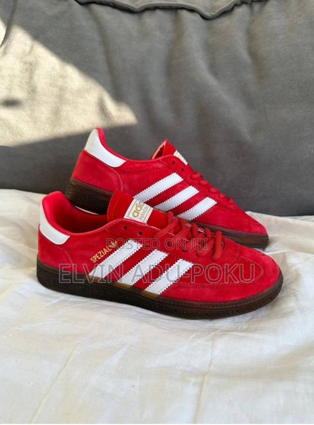 Adidas Handball Spezial Comes In Different Colors , Swipe >> · Photo 4