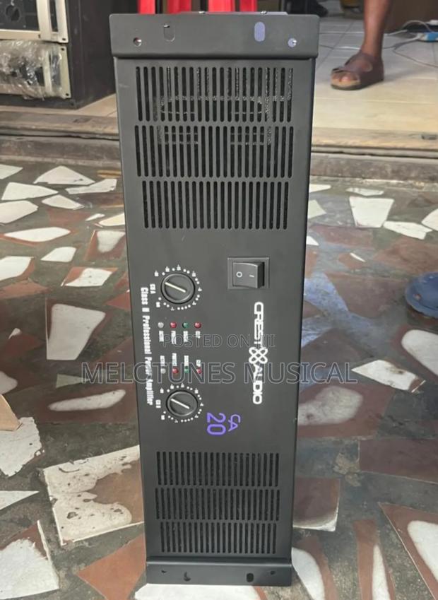 Crest Audio Ca20 Professional Power Amplifier (For Mid/Bass) · Photo 1